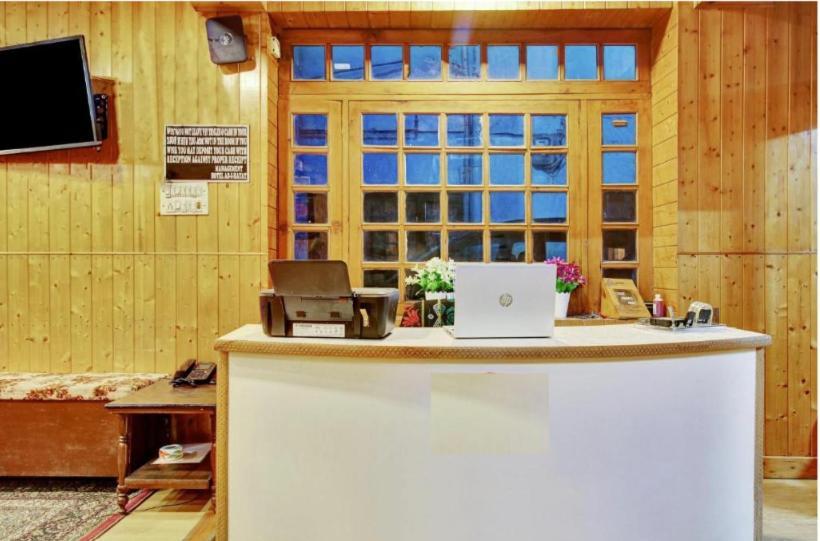 Hotel Ab-I-Hayat Srīnagar Kültér fotó
